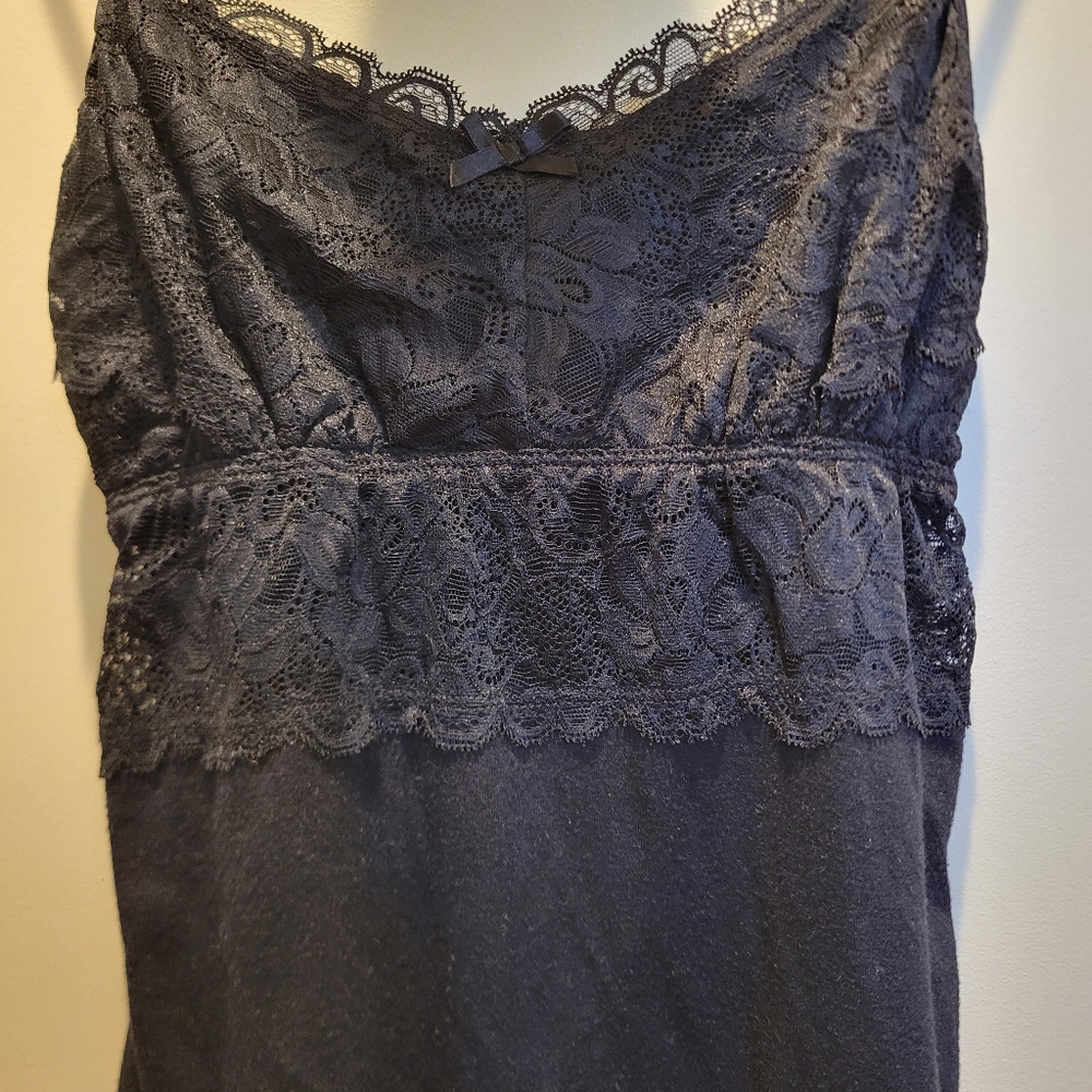 Lace and soft fabric tank by Wendy Glez